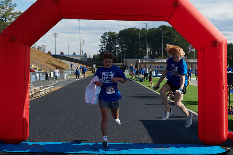 LoveLikeReed 5K race photo
